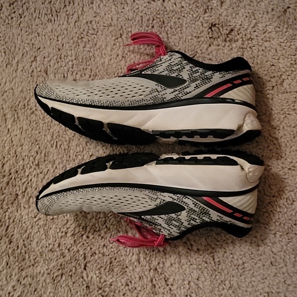 Brooks Ghost 11 - Picture 4 of 8